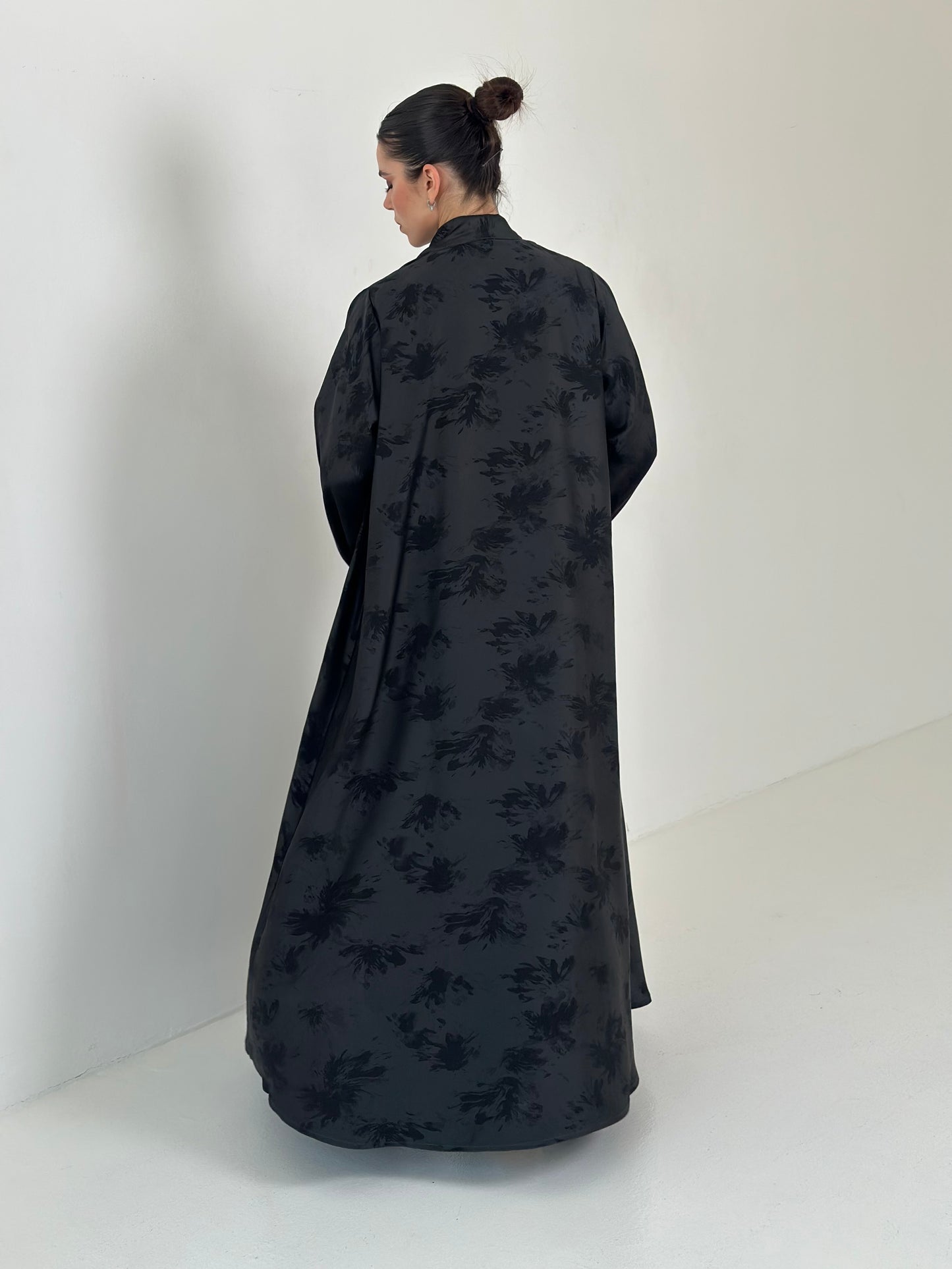 Silk Trinity - ثلاثية الحرير