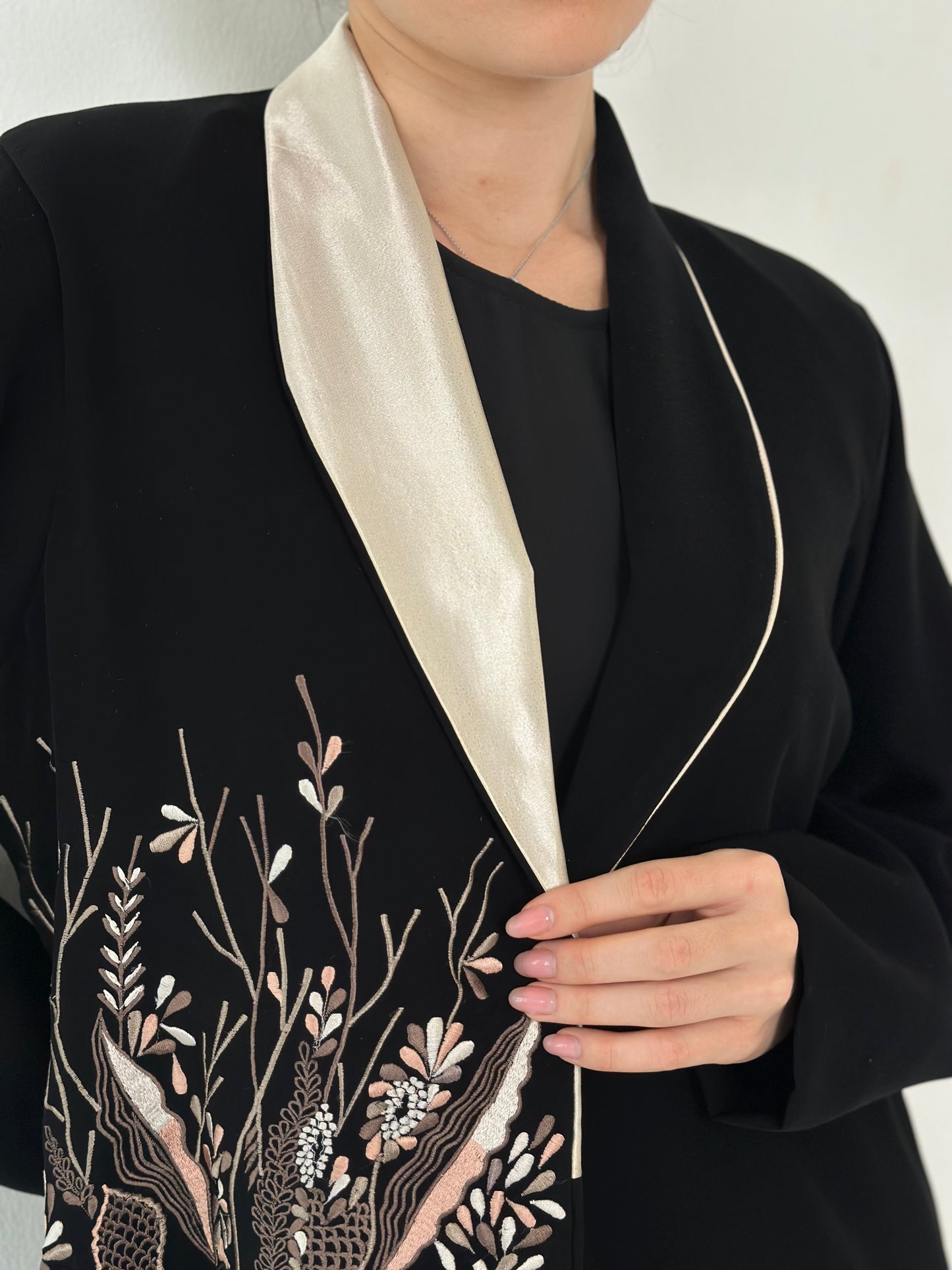 Queen's Bloom - زهر الملكة