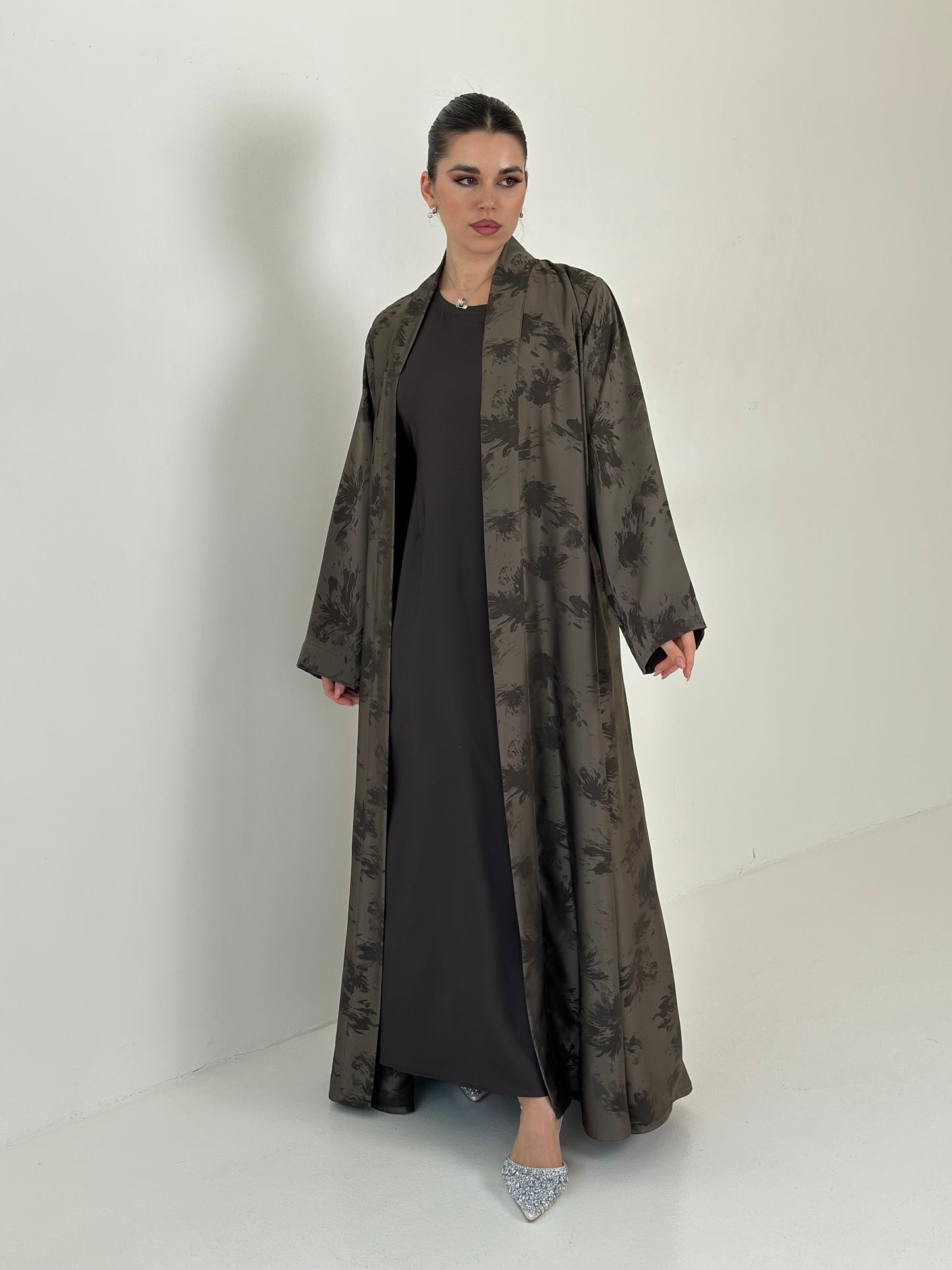 Silk Trinity - ثلاثية الحرير