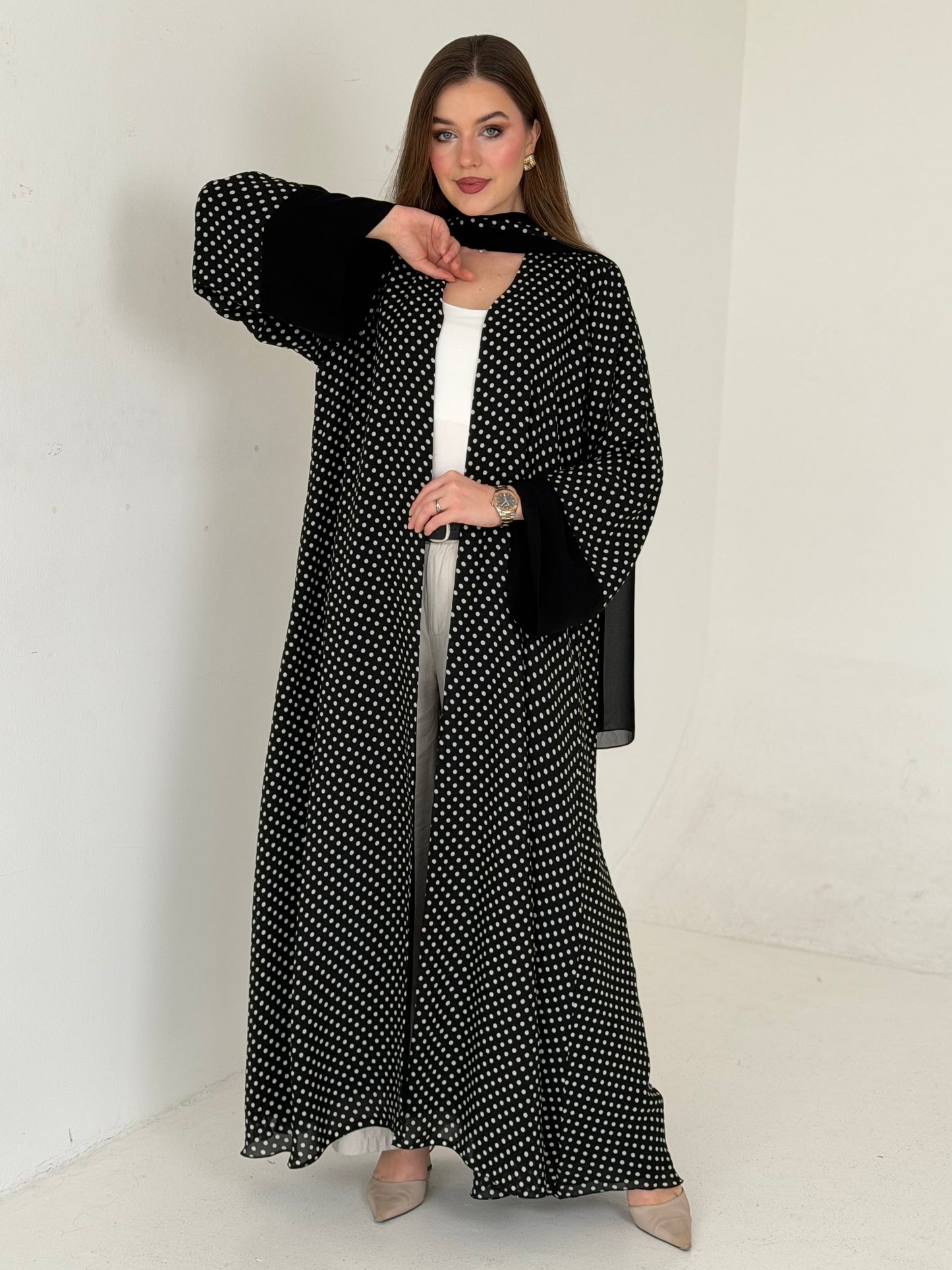 Polka Dot عباية بولكا دوت