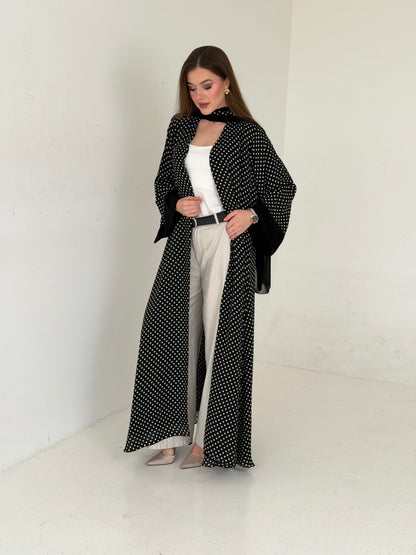 Polka Dot عباية بولكا دوت
