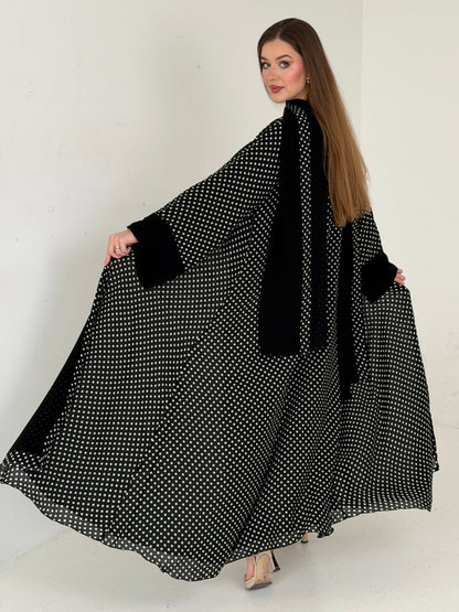 Polka Dot عباية بولكا دوت