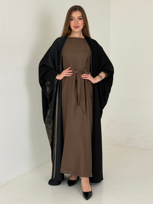 Zahia عباية زاهية