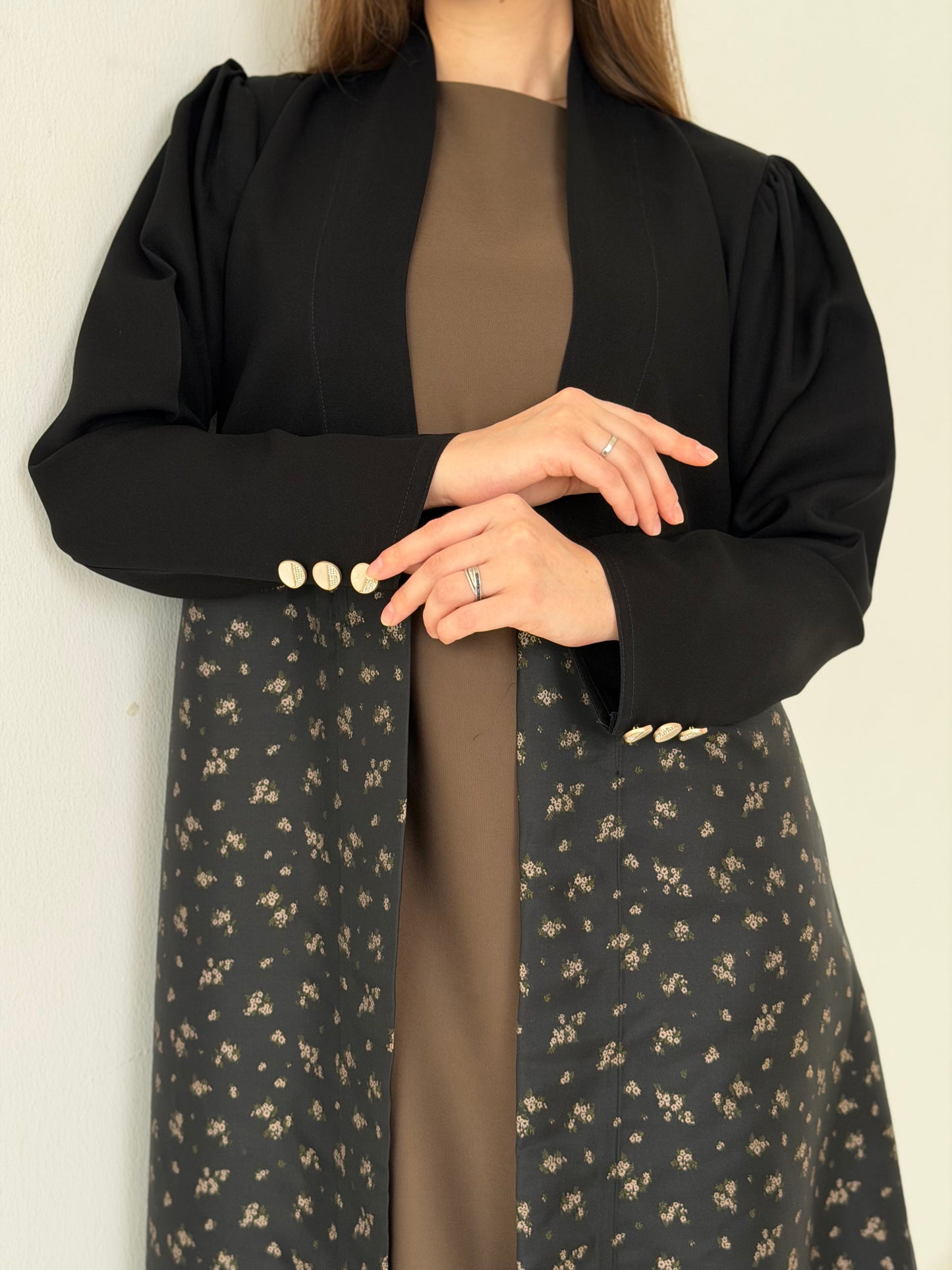 Aura عباية أورا